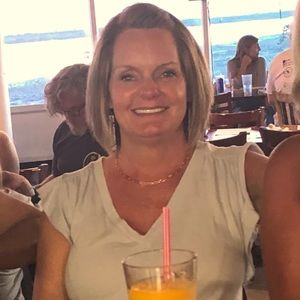 Meet your Posher, Wendie